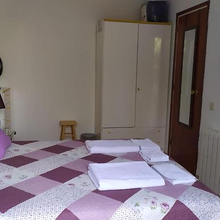Magnolia, Habitacion Matrimonial Con Bano Uso Privado, En Casa Compartida Apartment Palafrugell Bagian luar foto