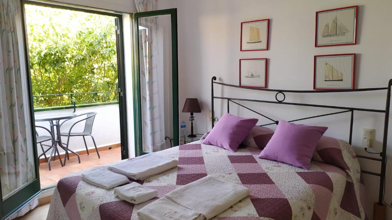 Magnolia, Habitacion Matrimonial Con Bano Uso Privado, En Casa Compartida Apartment Palafrugell Bagian luar foto